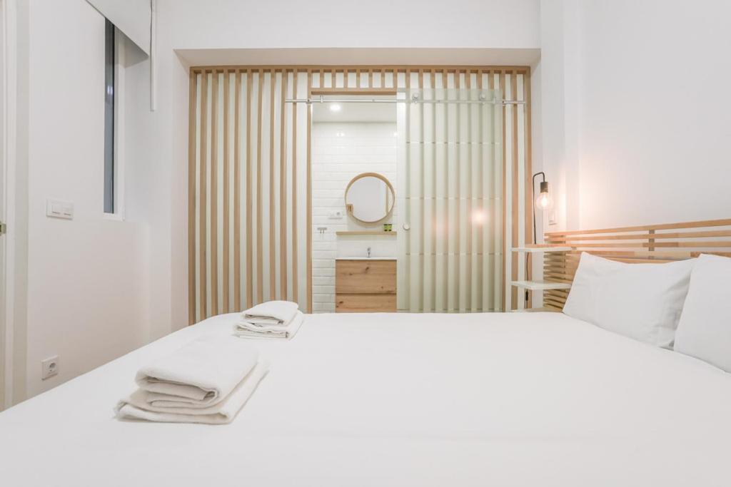 Modern Duplex-2Bedrooms 3Baths-Palacio 马德里 外观 照片