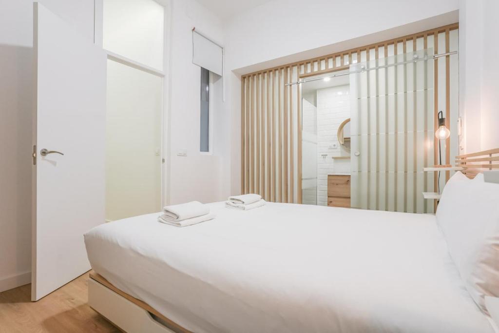 Modern Duplex-2Bedrooms 3Baths-Palacio 马德里 外观 照片